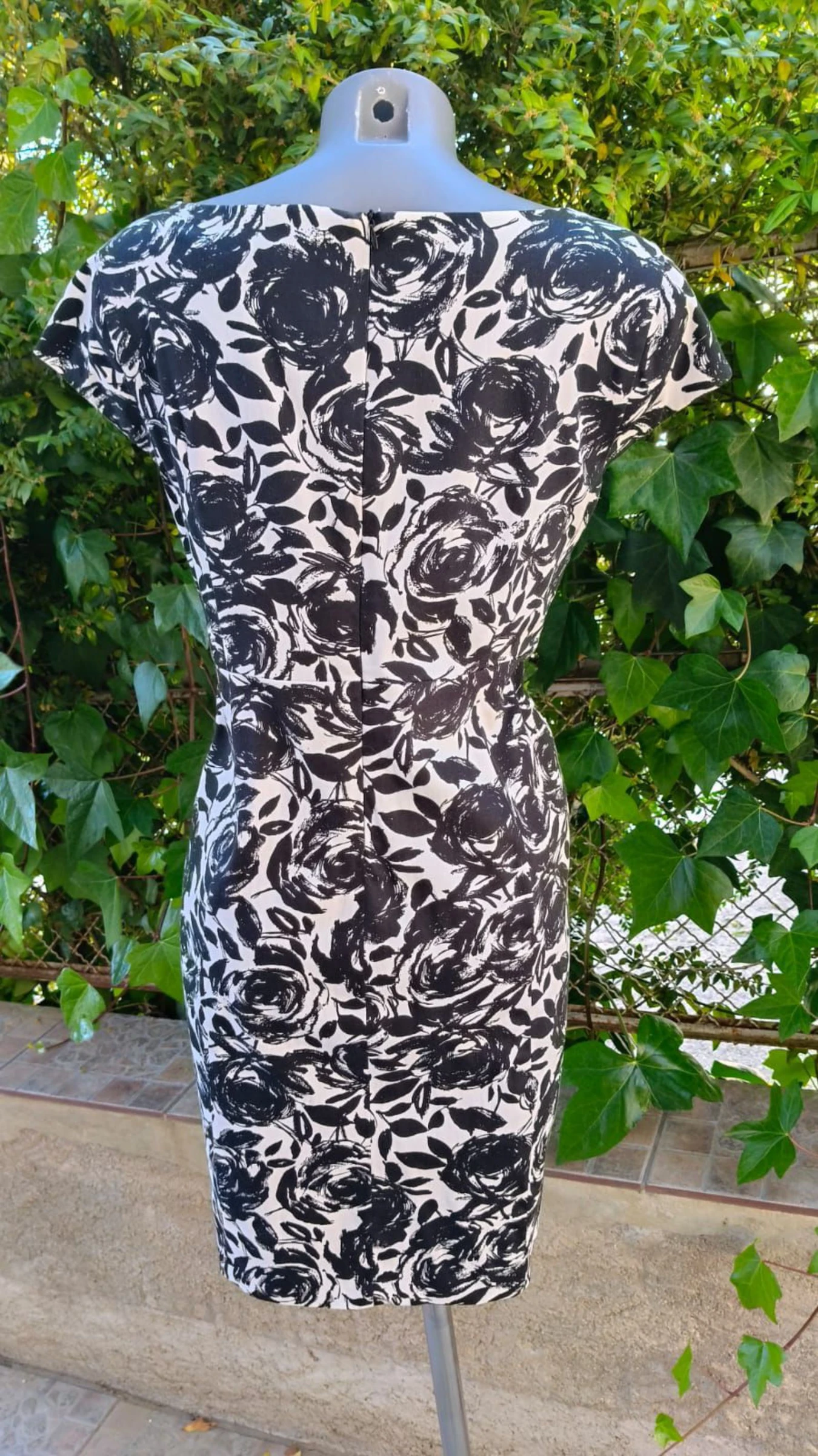 Robe de soirée Daniella Collection - Taille 46 - Imprimé floral avec relief 3D – photo 6
